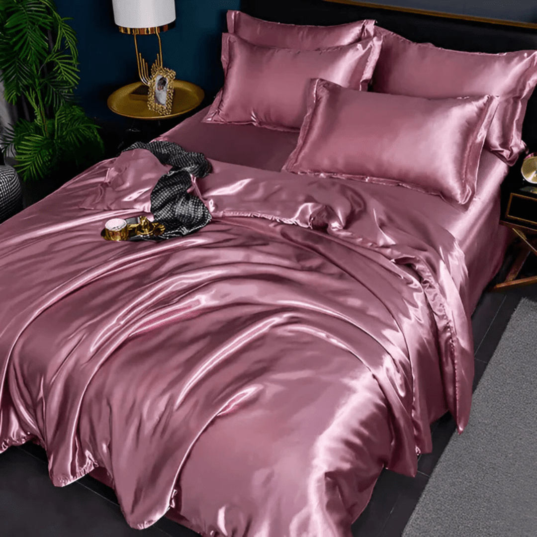Durable Bedding Set with Glossy Surface - Bedding Set - Pink - Oaksoho