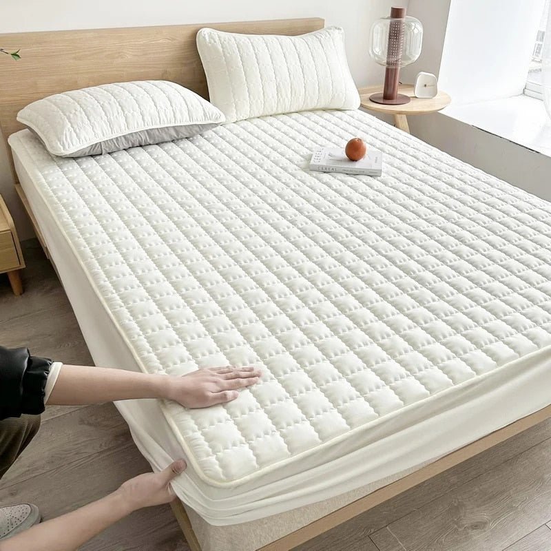 Elastic Quilted Mattress Protector - Bedroom - White - Oaksoho
