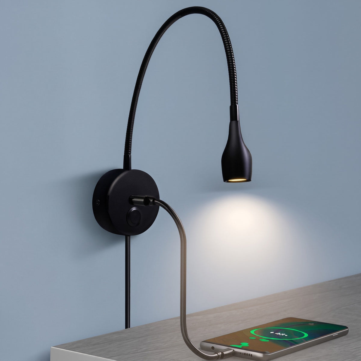 Gooseneck LED Wall Light with USB Charging Port - Wall Light Fixtures - Warm Light - Oak Soho
