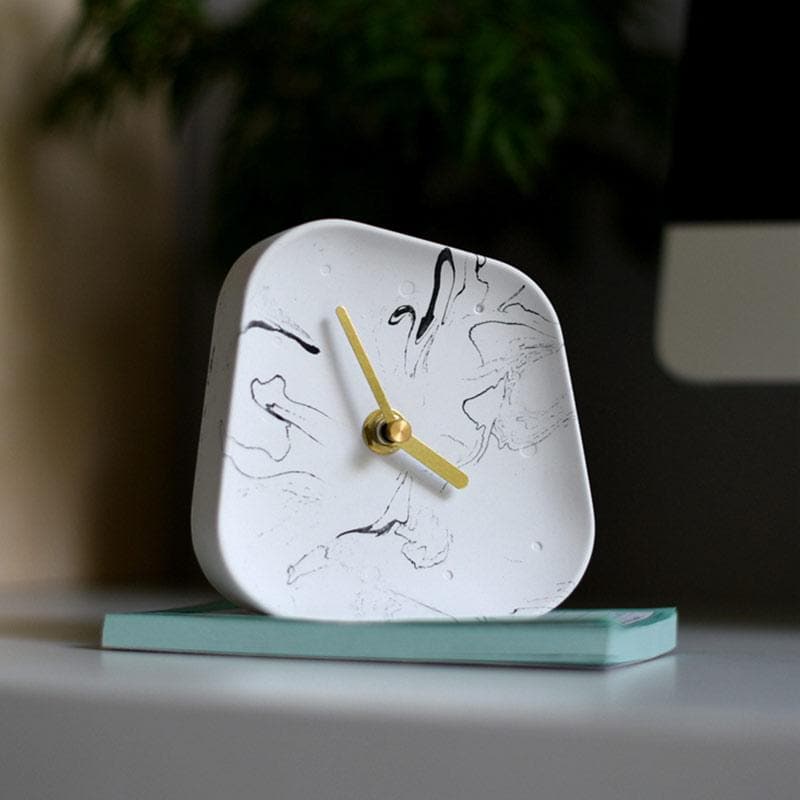 Minimalist Asymmetric Desk Clock - Desk Clock - Black - Oaksoho