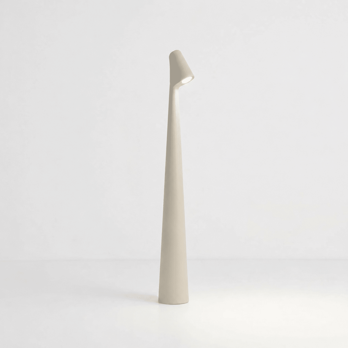 Minimalist Scandinavian Design Cordless LED Table Lamp - Table Lamps - White - Oak Soho