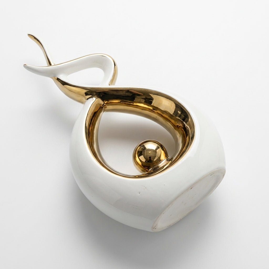 Modern Abstract Decoration with Twisted Design and Gold Accents - Figurines - White - Oaksoho