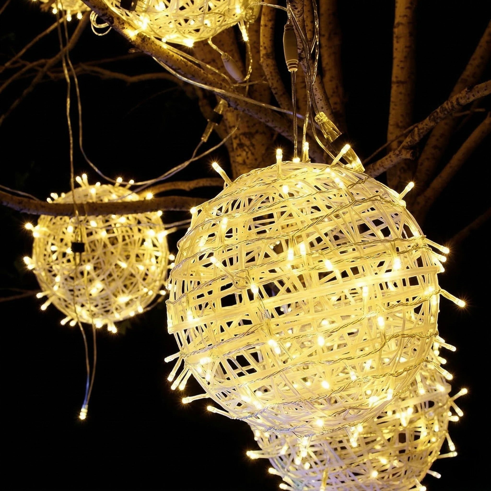 Modern LED Light Balls for Atmospheric Indoor and Outdoor Areas - LED Light Balls - Red - Oaksoho