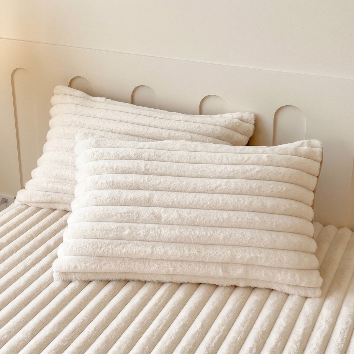 Ribbed Plush Fitted Bed Sheet with Deep Pockets - Bed Sheets - Beige - Oak Soho