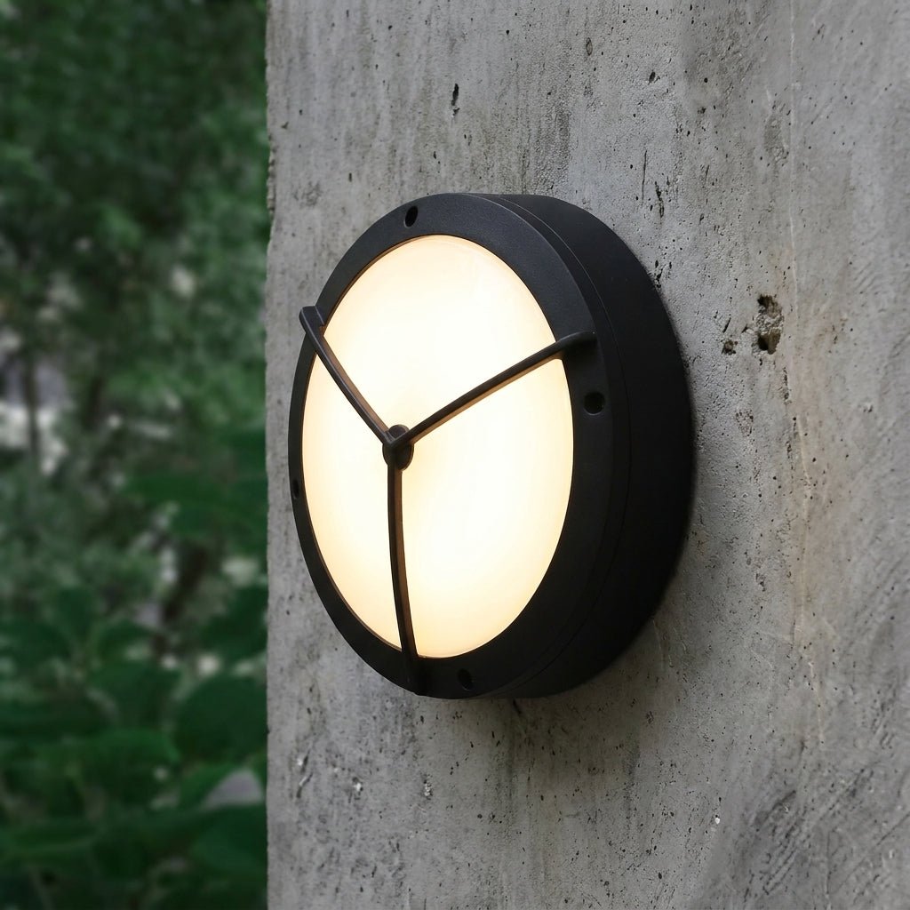 Round Outdoor Wall Light with Segment Grid Design - Wandleuchte - Triangle - Oaksoho