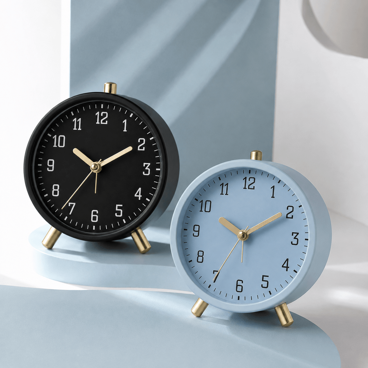 Scandinavian Round Silent Desk Clock with Brass Accents - Desk Clock - Pink - Oaksoho