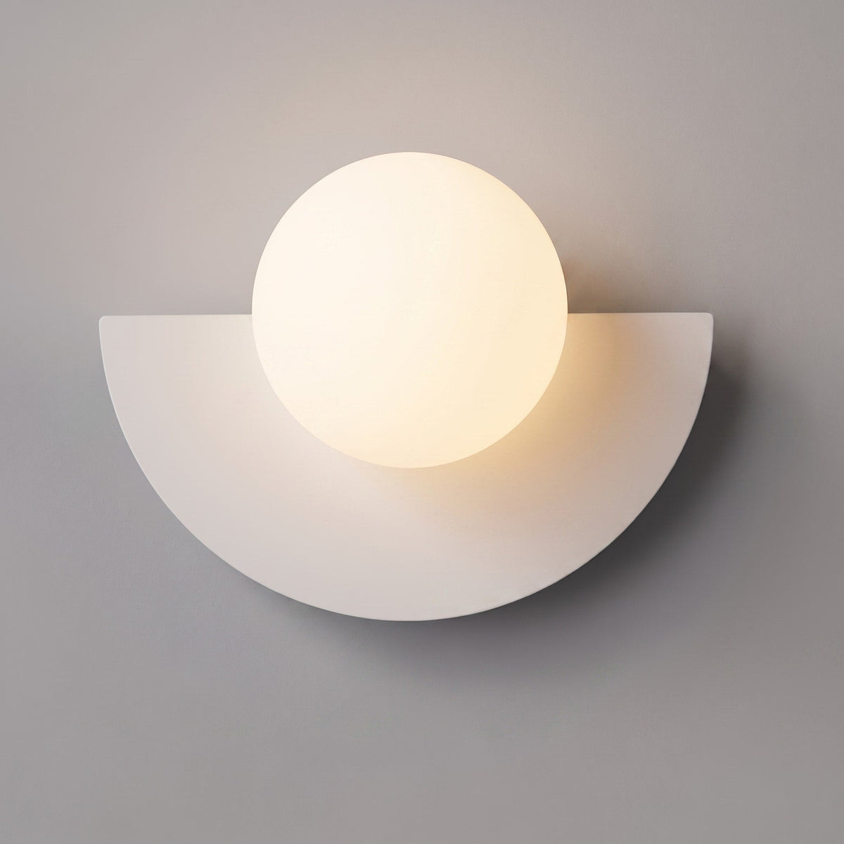 Semicircle Wall Lamp with Sphere Diffuser for Modern Interiors - Wall Light Fixtures - White - Oaksoho