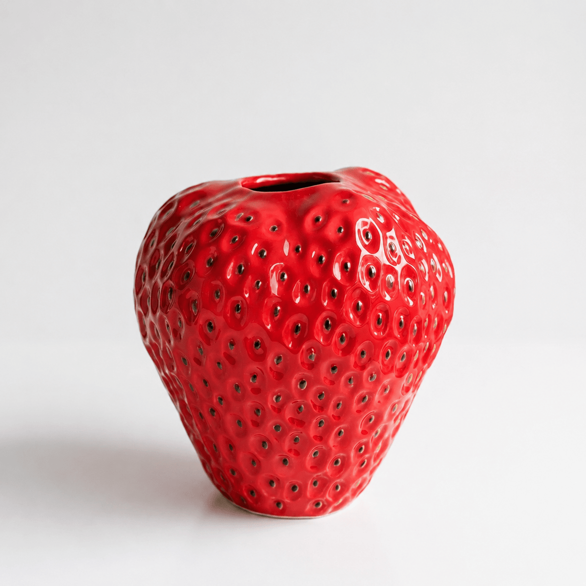 Strawberry Ceramic Vase for Flowers and Table Décor - Vases - Red - Oaksoho