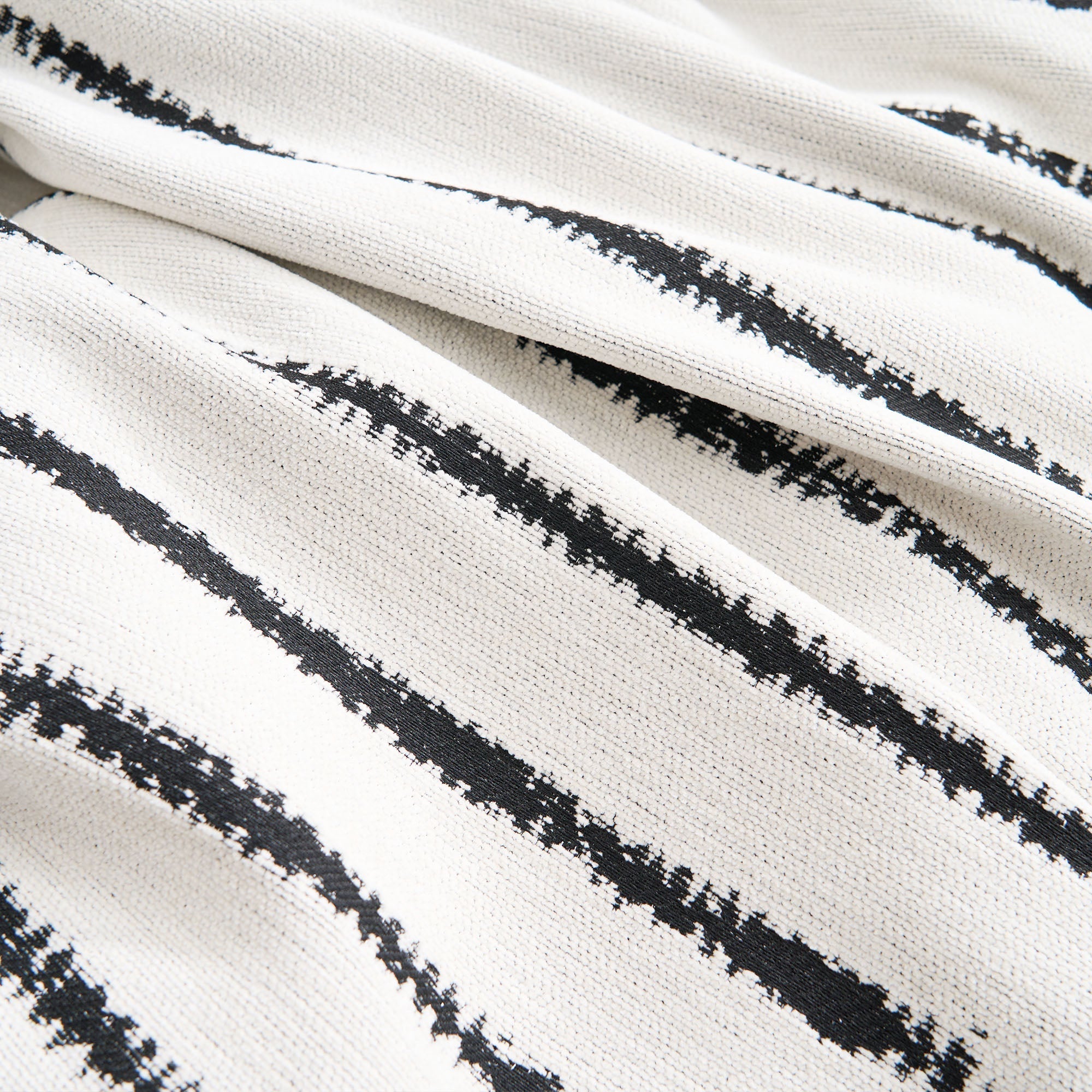 Versatile Sofa Cover with Geometric Pattern - Living Room - White - Oaksoho