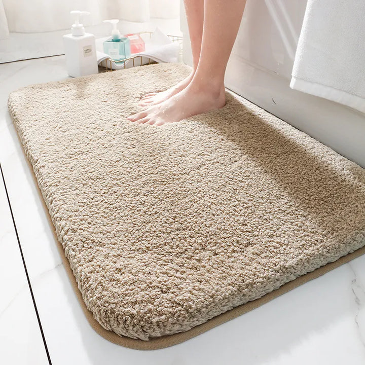 Soft and Absorbent Bath Mat for the Bathroom