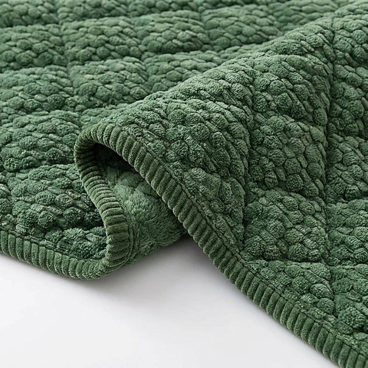 Quilted Sofa Cover with Non-Slip Design and Fleece Texture