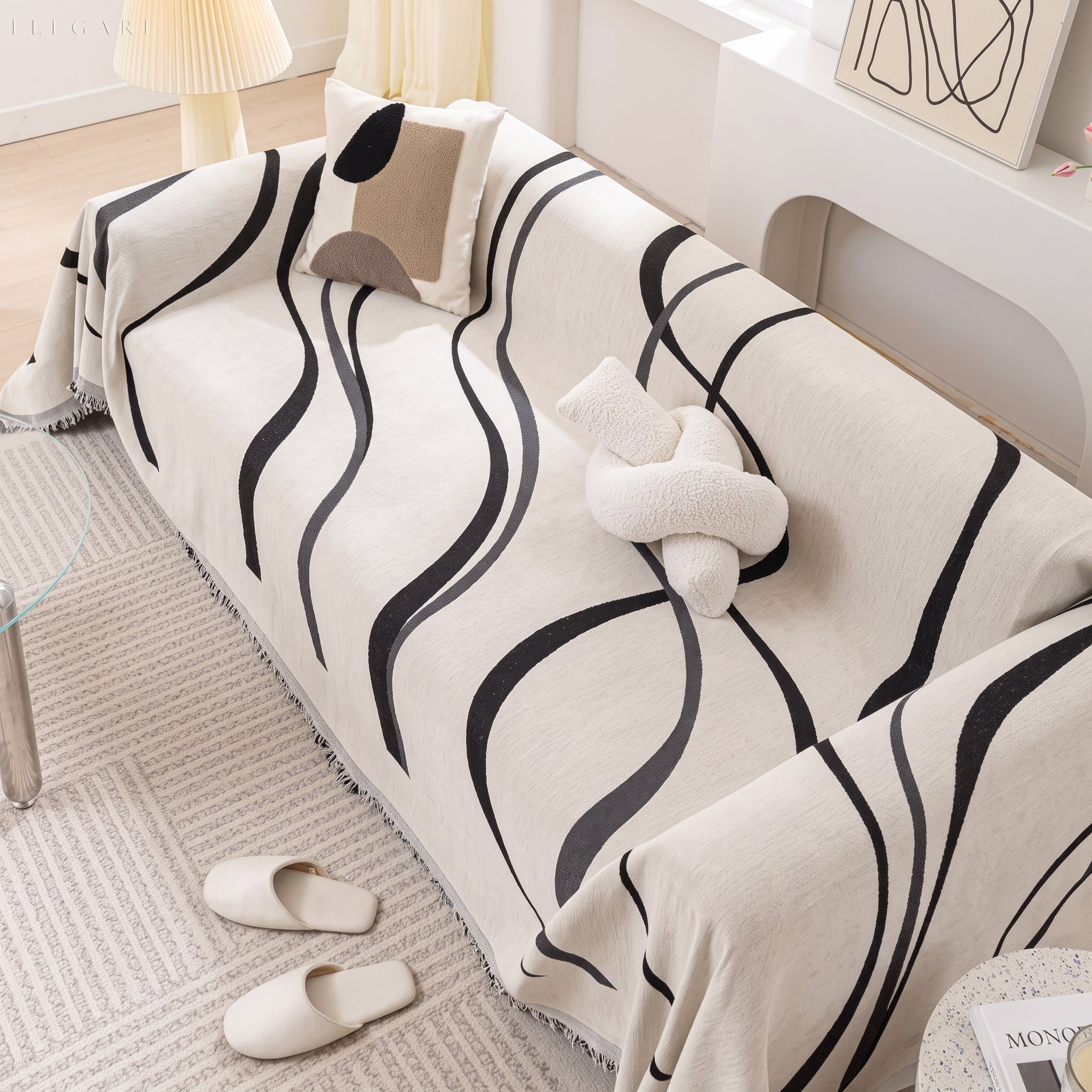 Abstract Wave Stripe Fringe Sofa Throw - Sofa Cover - Black - Oaksoho