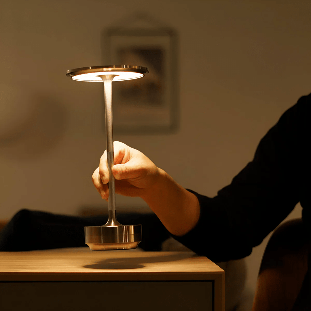 AmberGlow – Wireless Rechargeable Mood Light - Tischlampen - Gold - Oaksoho