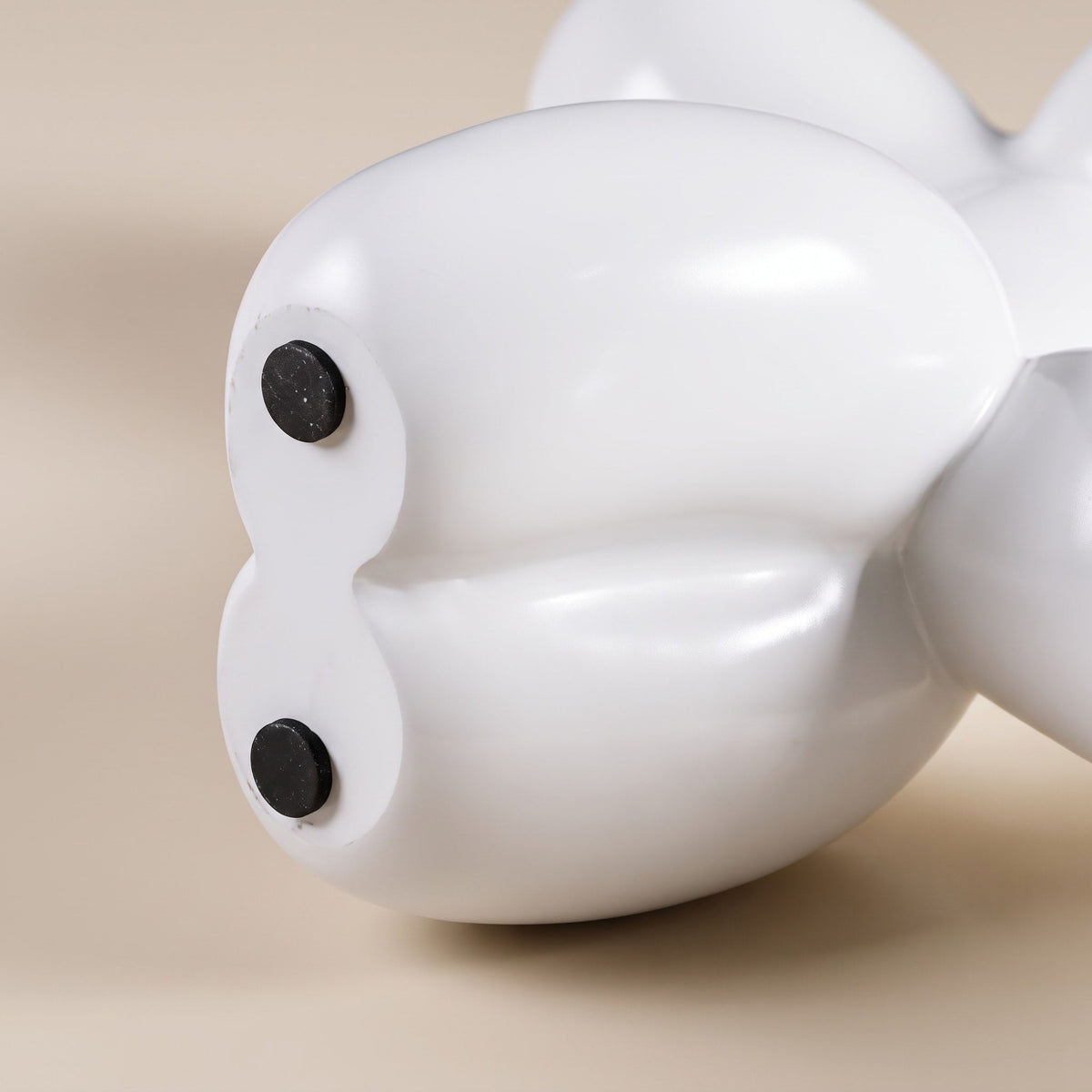 Balloon Dog Sculpture Ornament with Glossy Painted Finish - Figurines - White - Oaksoho