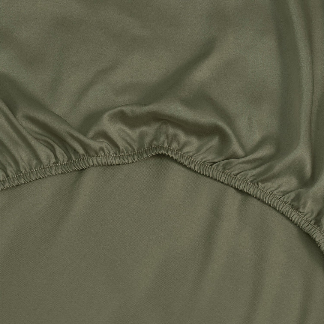 Bedding Set with Fitted Sheet and Two Pillowcases - Bedroom - Green - Oaksoho
