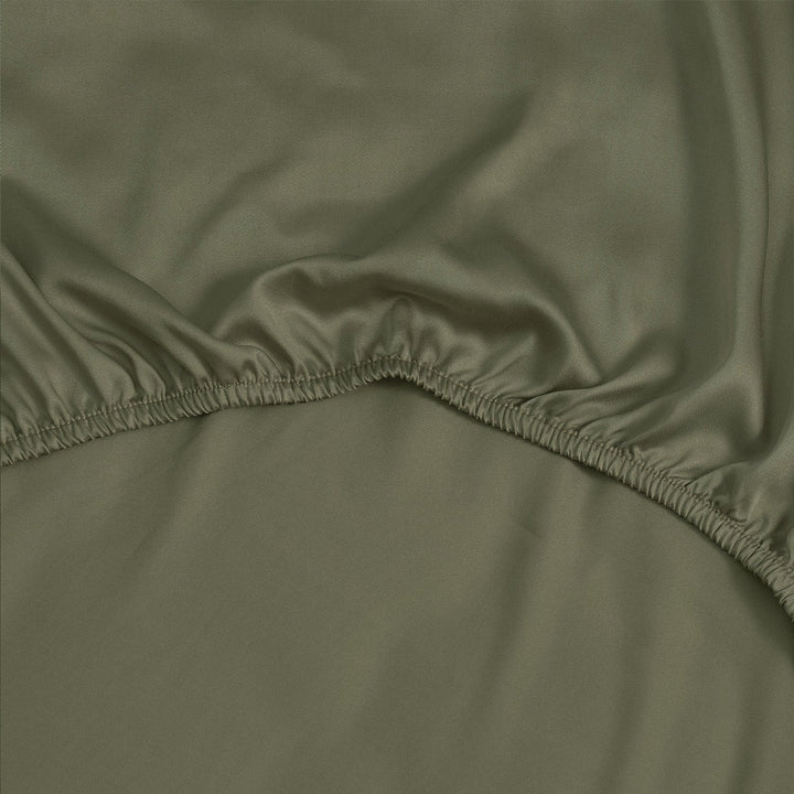 Bedding Set with Fitted Sheet and Two Pillowcases - Bedroom - Green - Oaksoho
