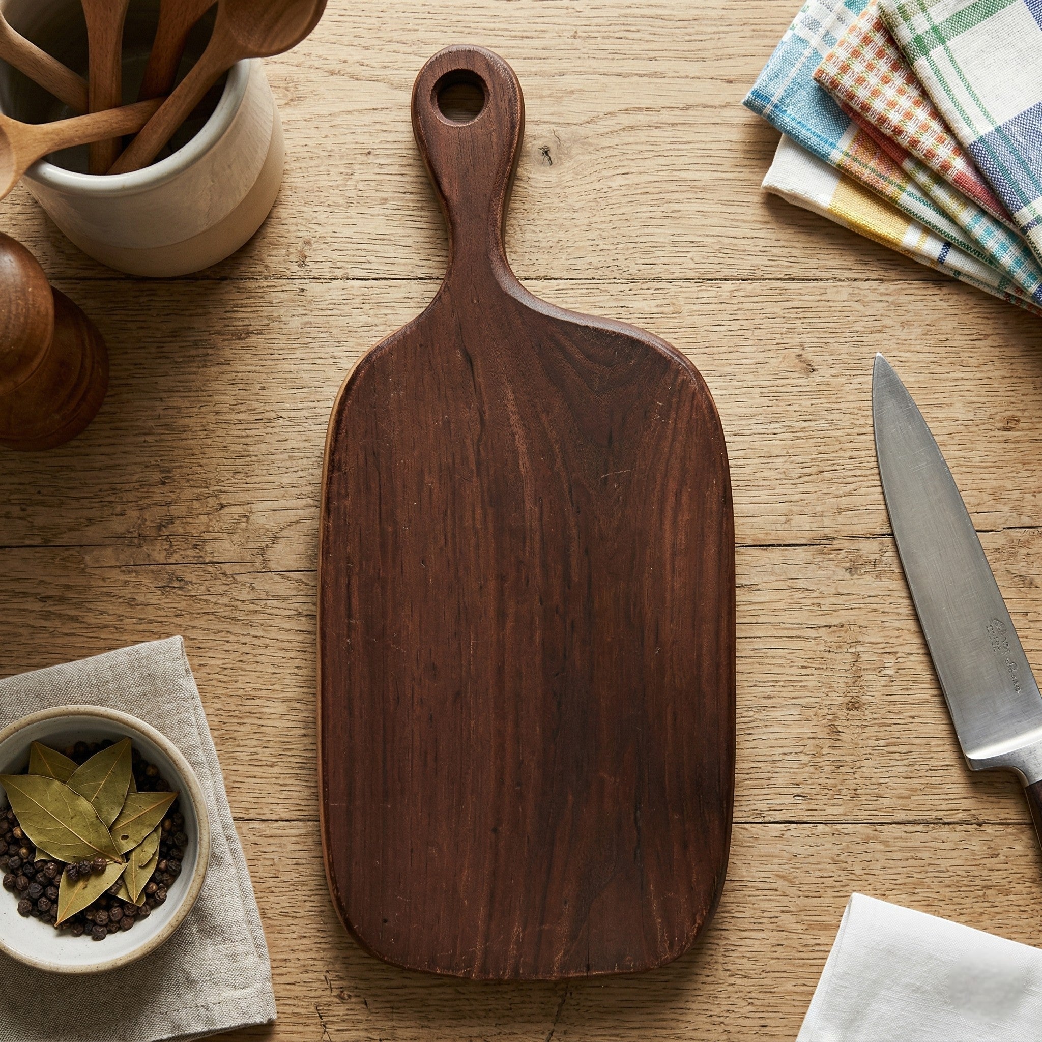 Chopping Board with Handle and Hanging Loop - Chopping Board - 36 x 16 x 2 cm - Oaksoho
