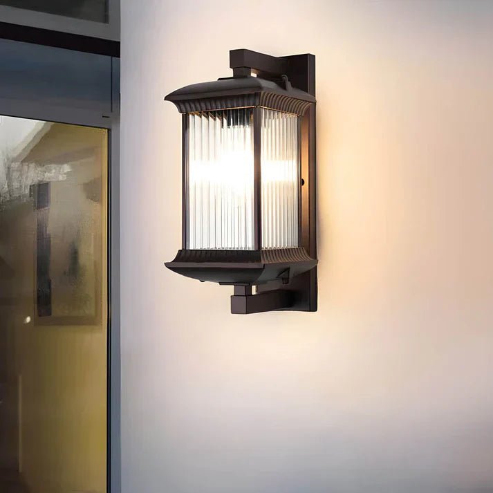 Classic Outdoor Wall Lamp with Warm LED Light - Wall Light - Oaksoho