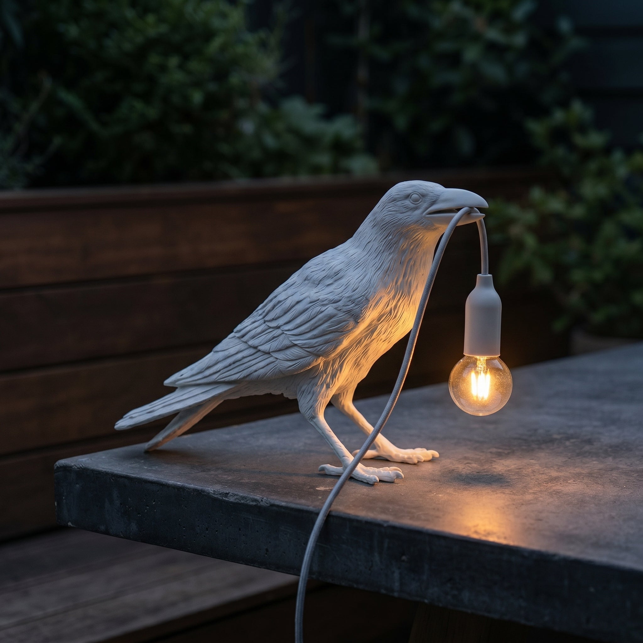 Crow - Shaped Decorative Bird Lamp with Edison Bulb - Table Lamps - White - Oaksoho