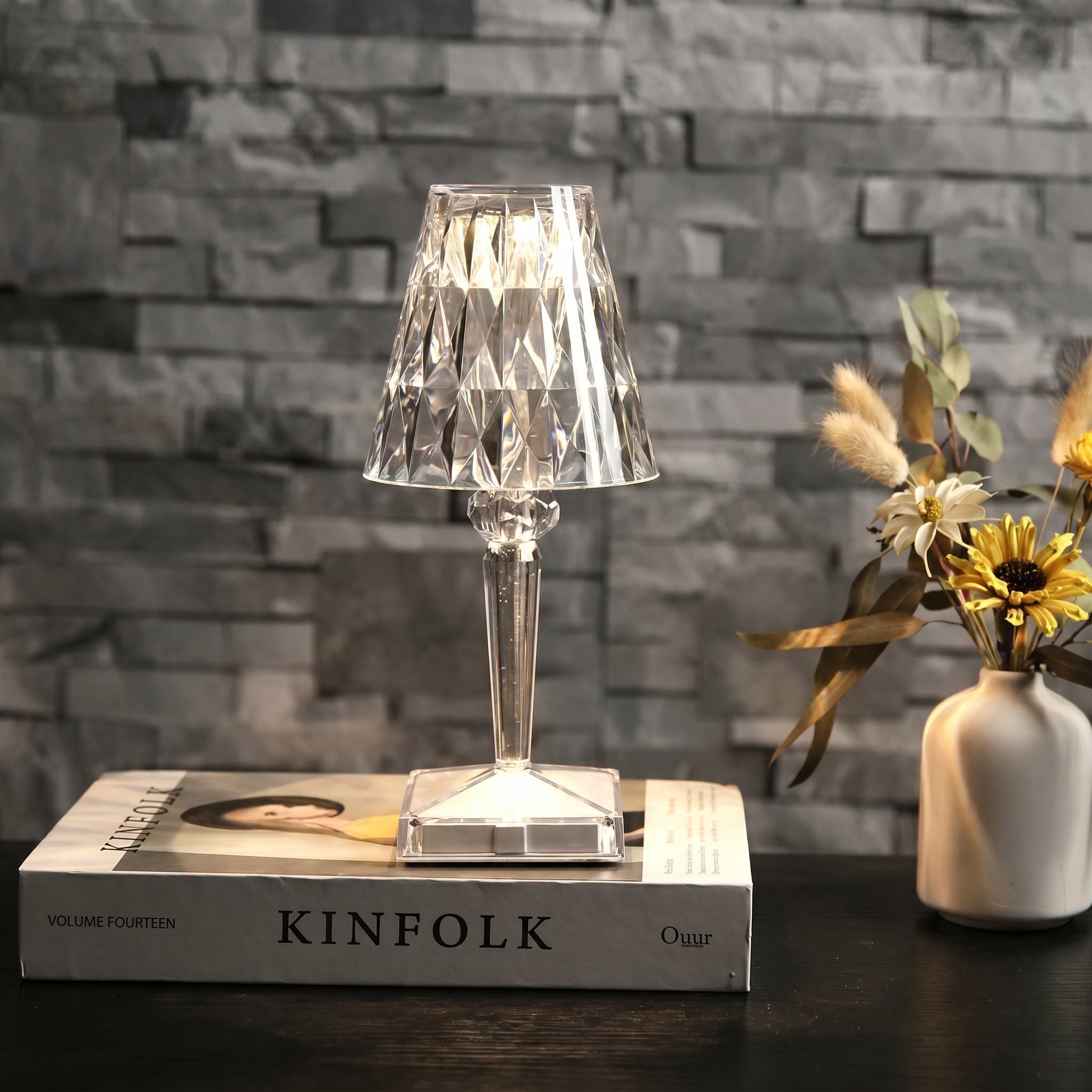 Crystal Diamond - Shaped Table Lamp with Square Base - Table Lamps - Crystal - Oaksoho