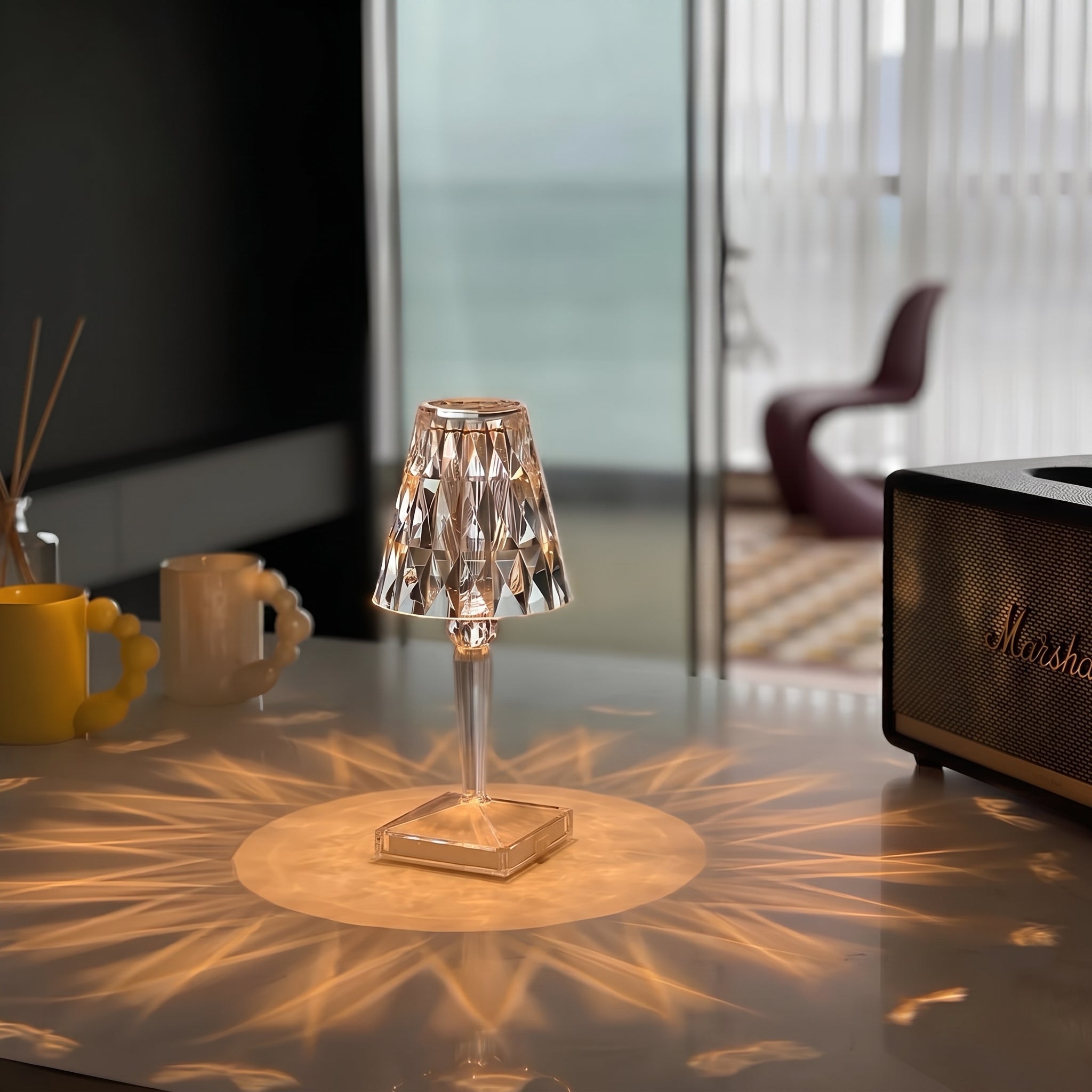 Crystal Diamond - Shaped Table Lamp with Square Base - Table Lamps - Crystal - Oaksoho