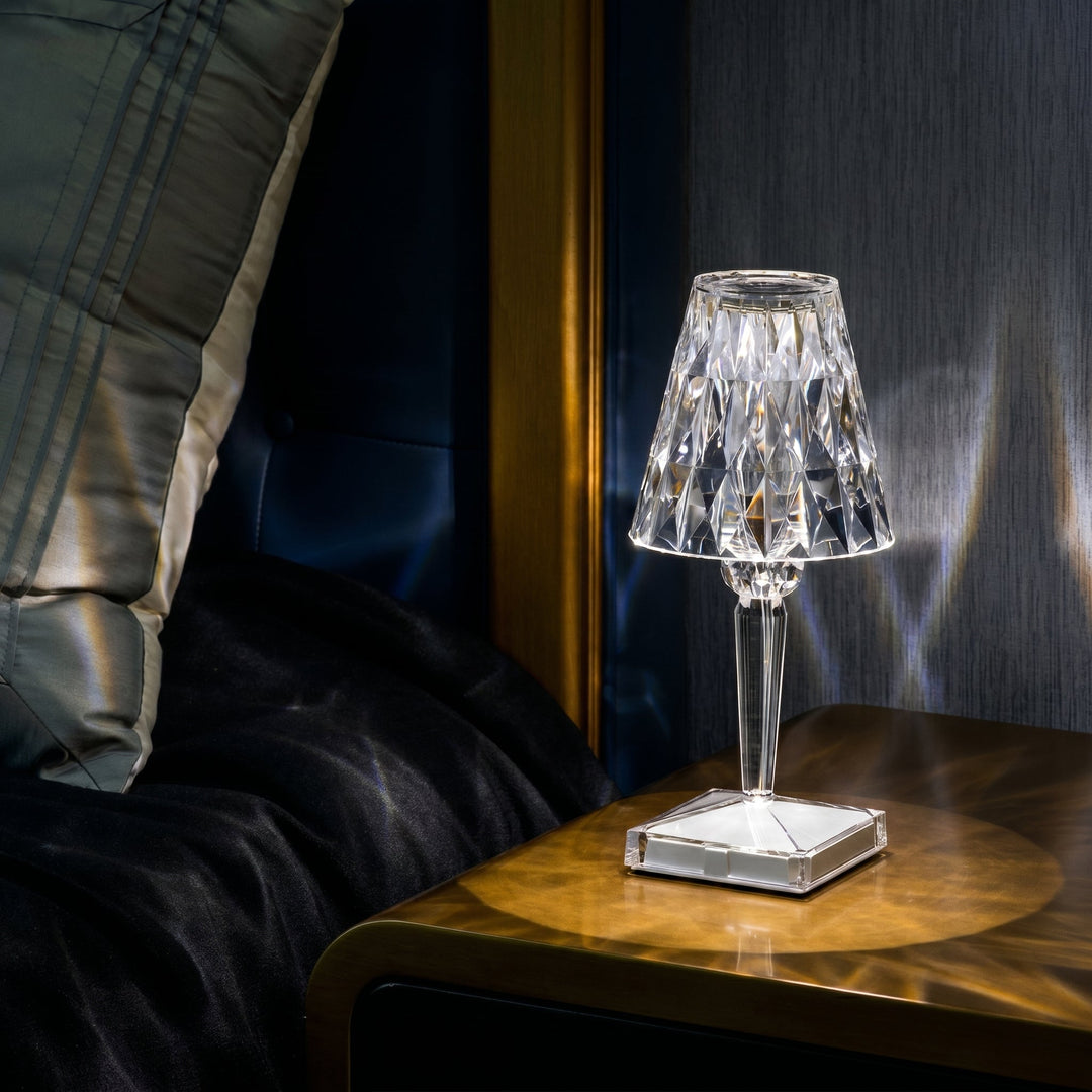 Crystal Diamond - Shaped Table Lamp with Square Base - Table Lamps - Crystal - Oaksoho