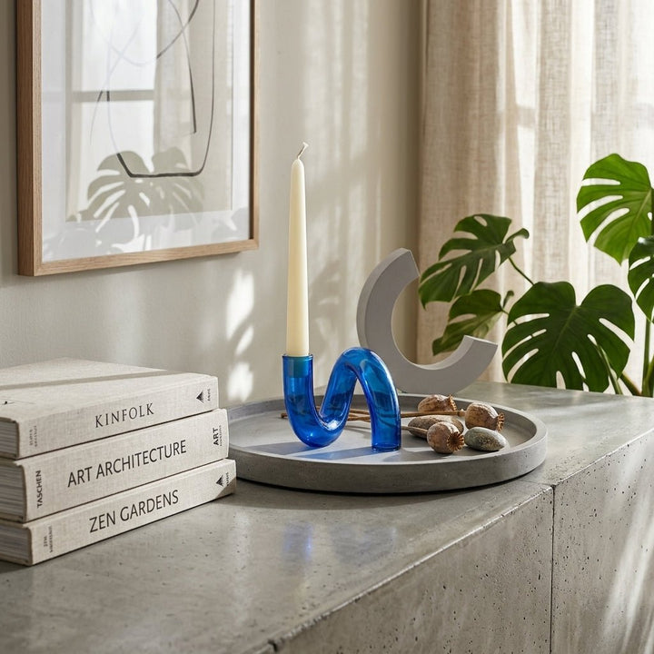 Decorative candle holder in a unique shape - Candle Holder - Bow - Oaksoho
