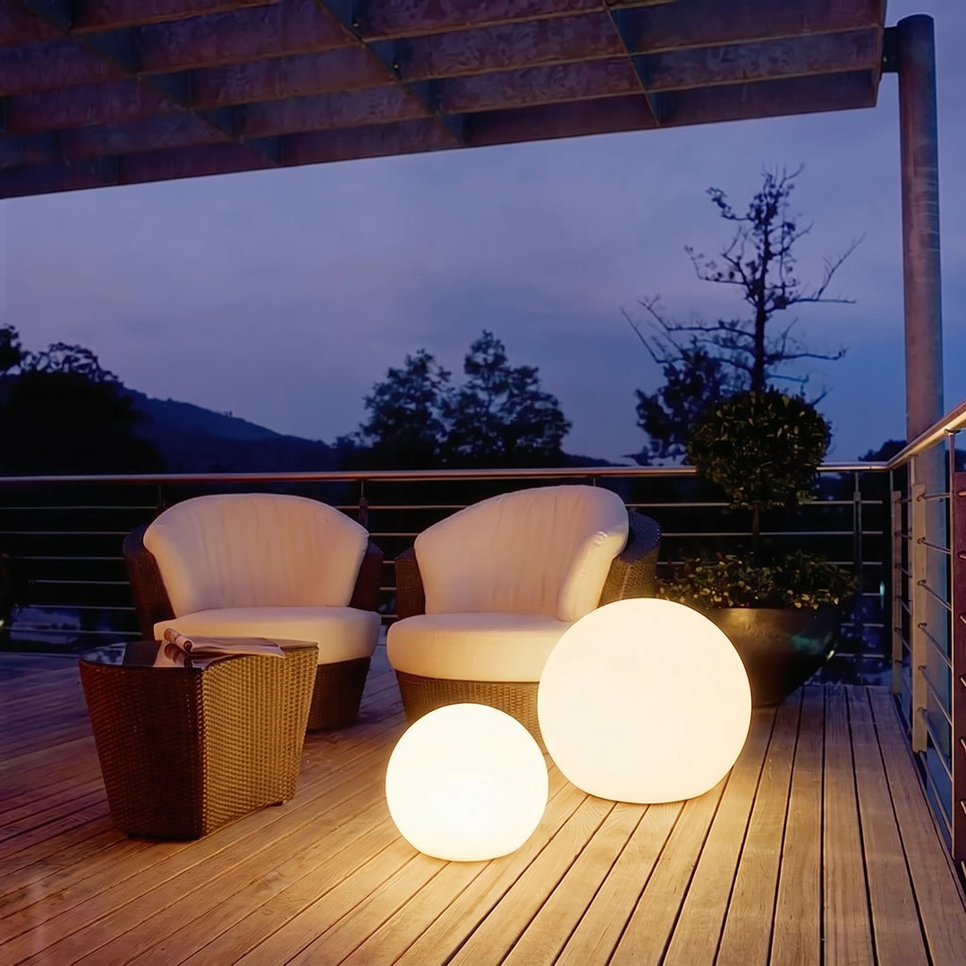 Decorative LED Ball Light for Indoor and Outdoor Use - Ball Light - 12x12x12 cm - Oaksoho