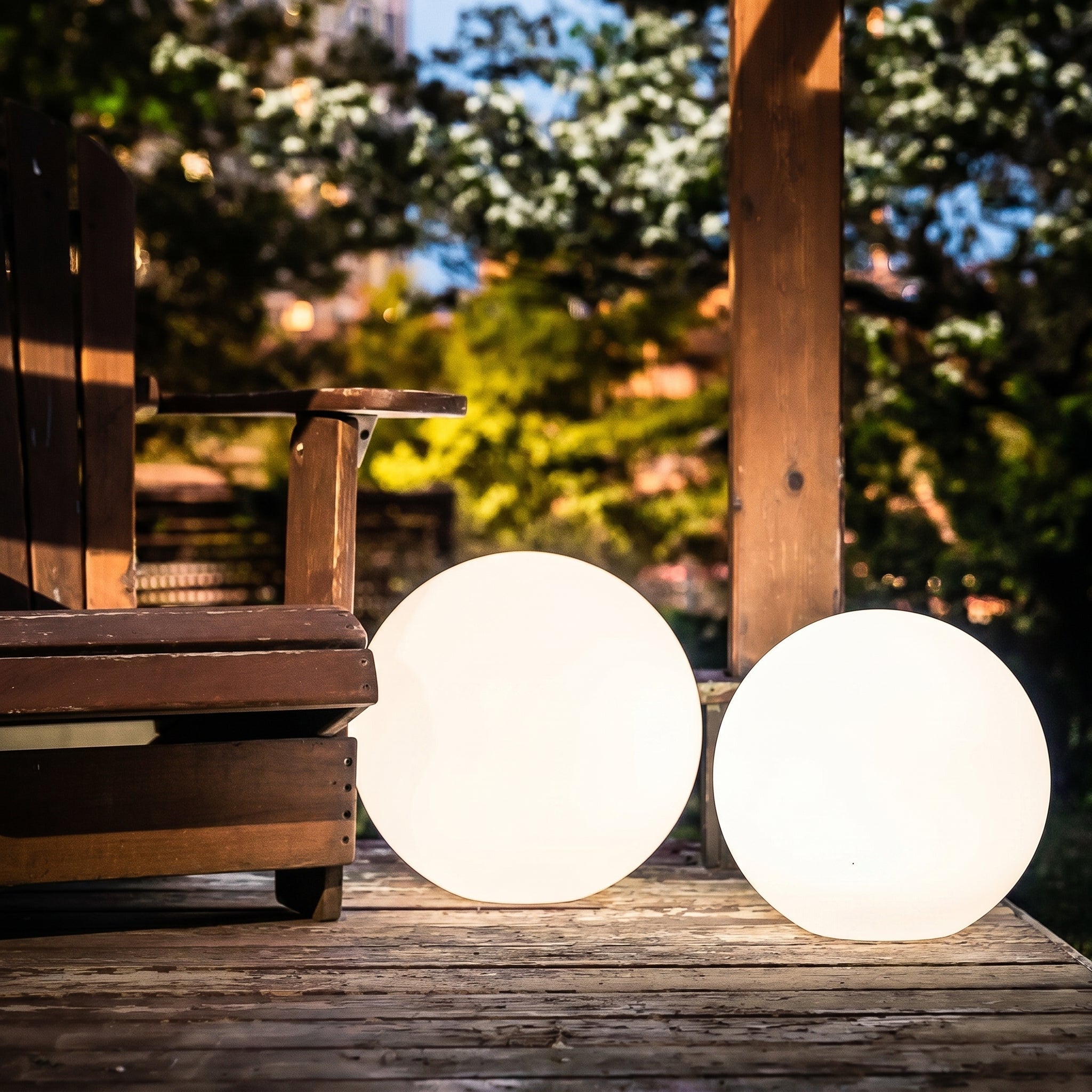 Decorative LED Ball Light for Indoor and Outdoor Use - Ball Light - 12x12x12 cm - Oaksoho