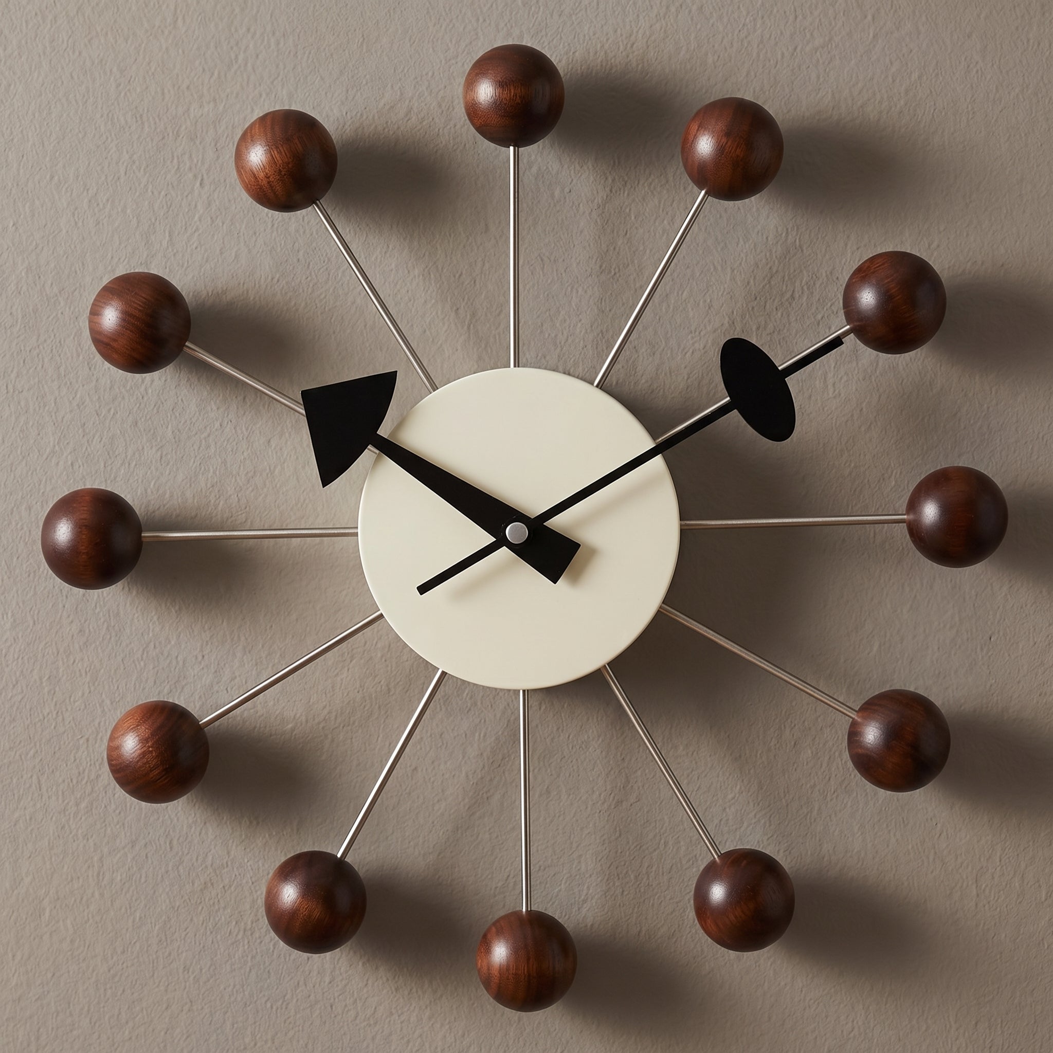 Decorative retro ball wall clock in a spherical design - Wall Clock - Dark brown - Oaksoho