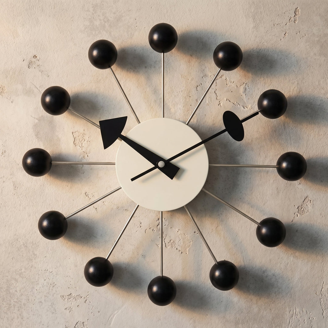 Decorative retro ball wall clock in a spherical design - Wall Clock - Black - Oaksoho