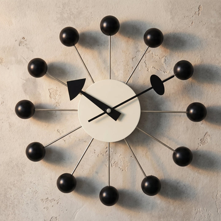 Decorative retro ball wall clock in a spherical design - Wall Clock - Black - Oaksoho
