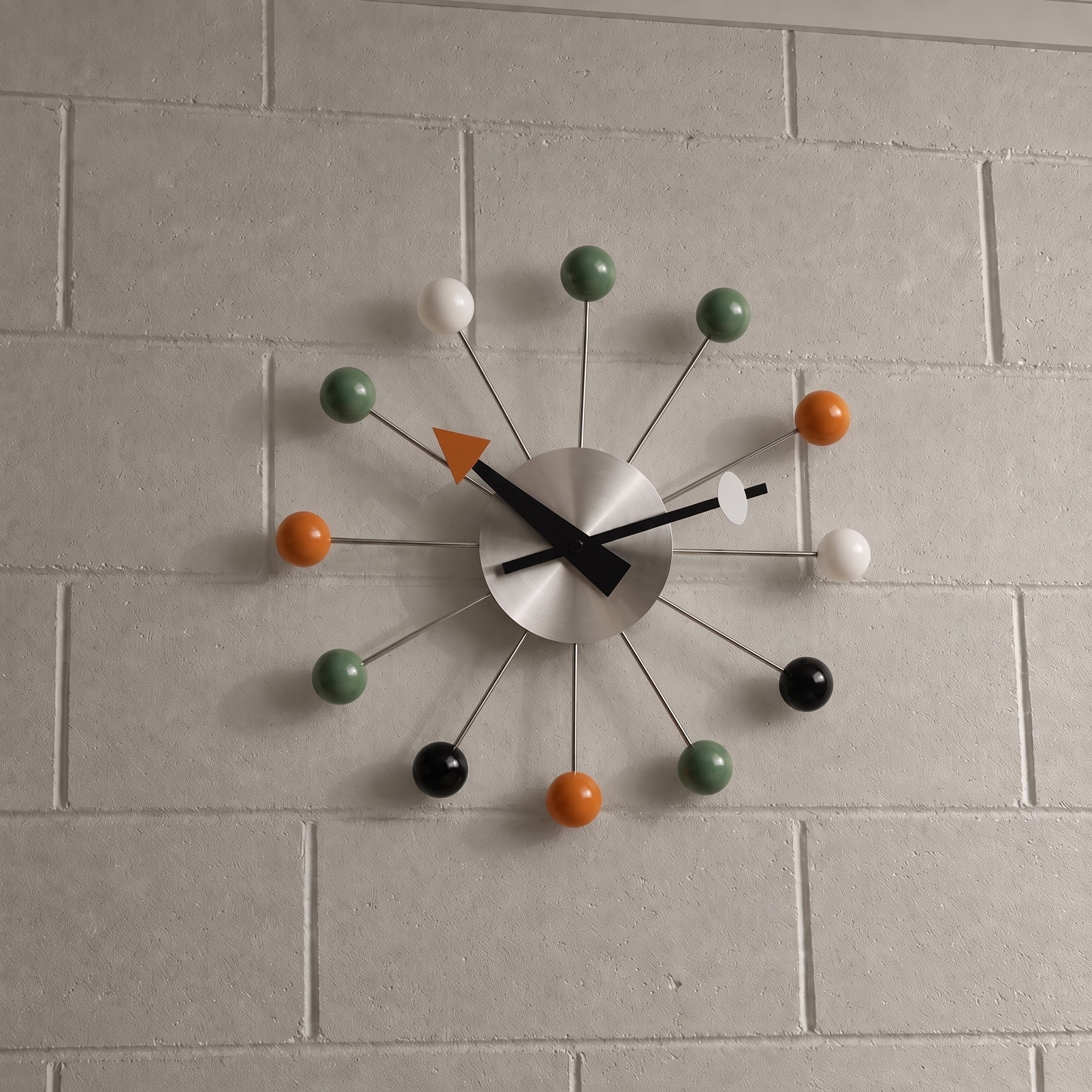 Decorative retro ball wall clock in a spherical design - Wall Clock - Multicoloured - Oaksoho