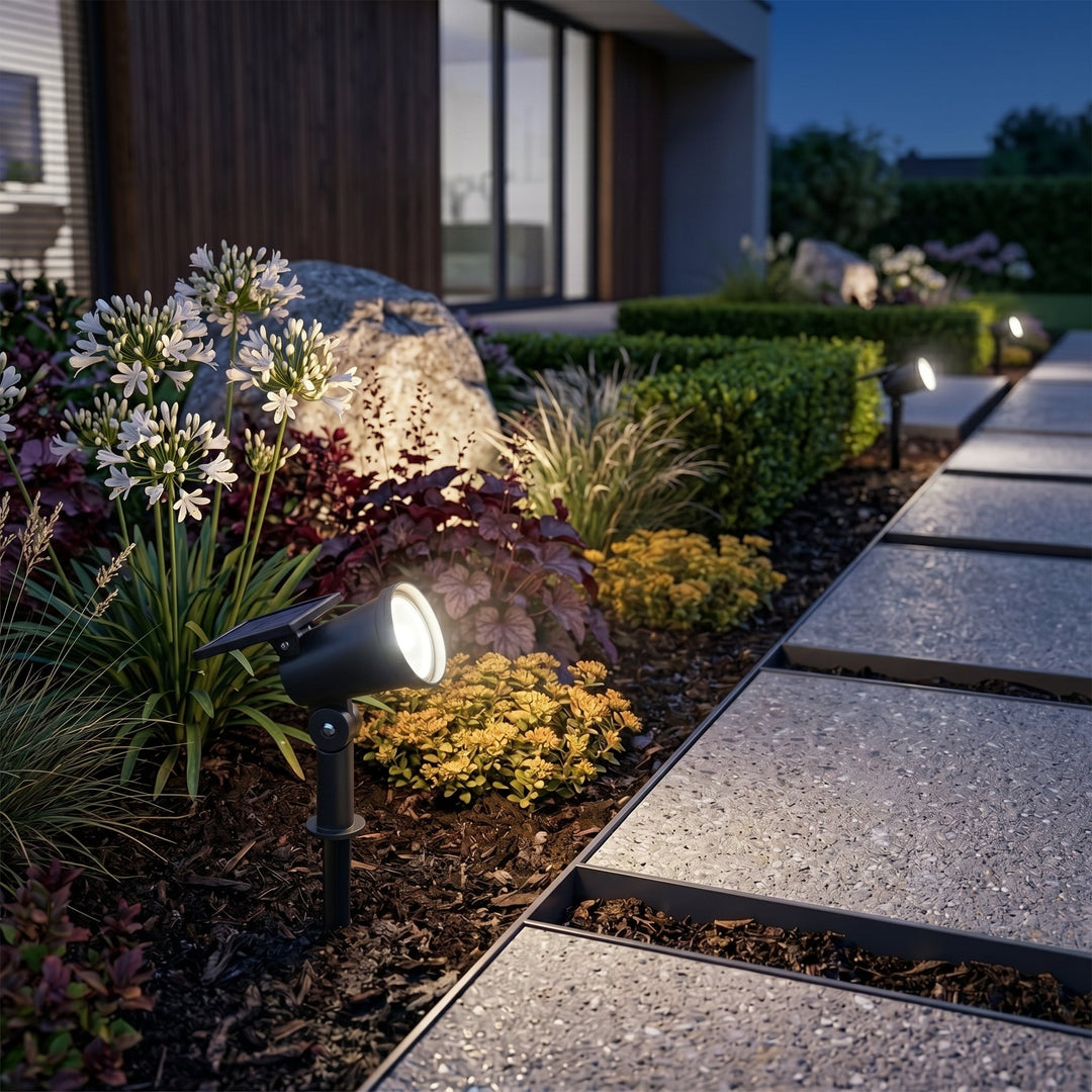 Decorative Solar Garden Light with Colourful Light Effect - Garden Light - White Light - Oaksoho