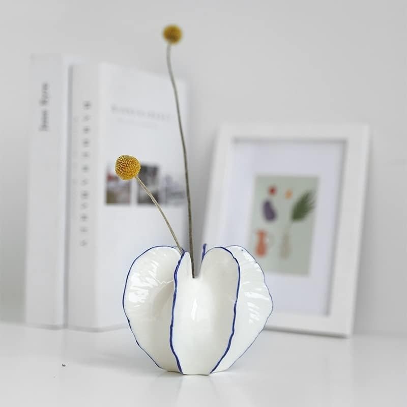 Decorative Vase with Ribbed Structure - Vase - Small - Oaksoho