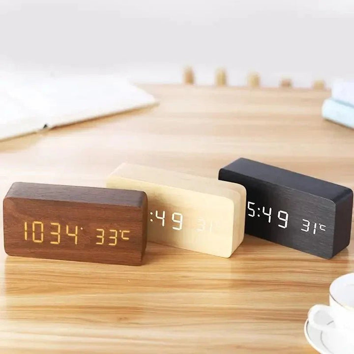 Digital Alarm Clock with Temperature Display - Digital Clock - Black/Green LED - Oaksoho
