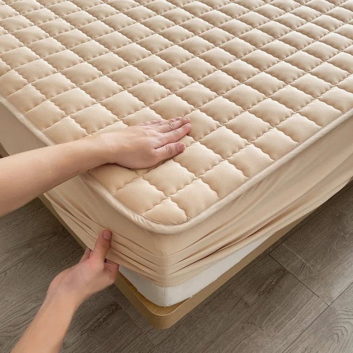 Elastic Quilted Mattress Protector - Bedroom - Beige - Oaksoho