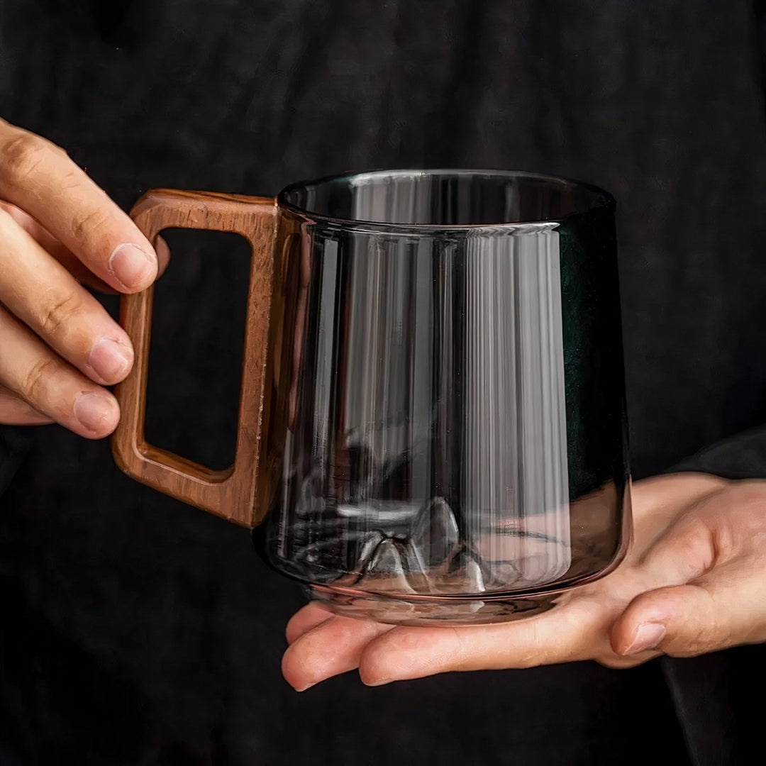 Elegant slanted coffee cups made of smoky glass with walnut wood handle - Mug - Smoked glass / Wooden handle - Oaksoho