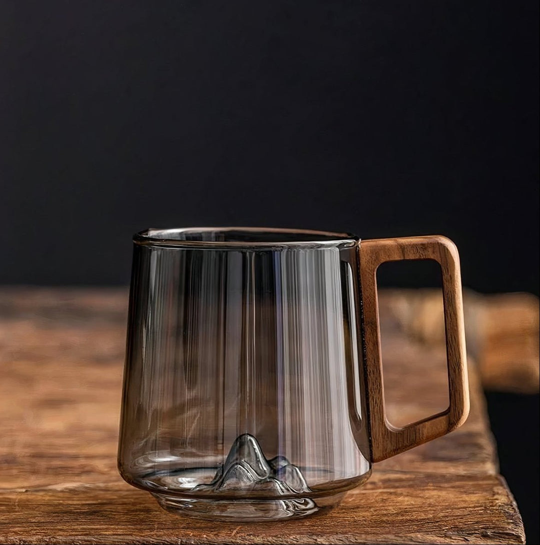 Elegant slanted coffee cups made of smoky glass with walnut wood handle - Mug - Smoked glass / Wooden handle - Oaksoho