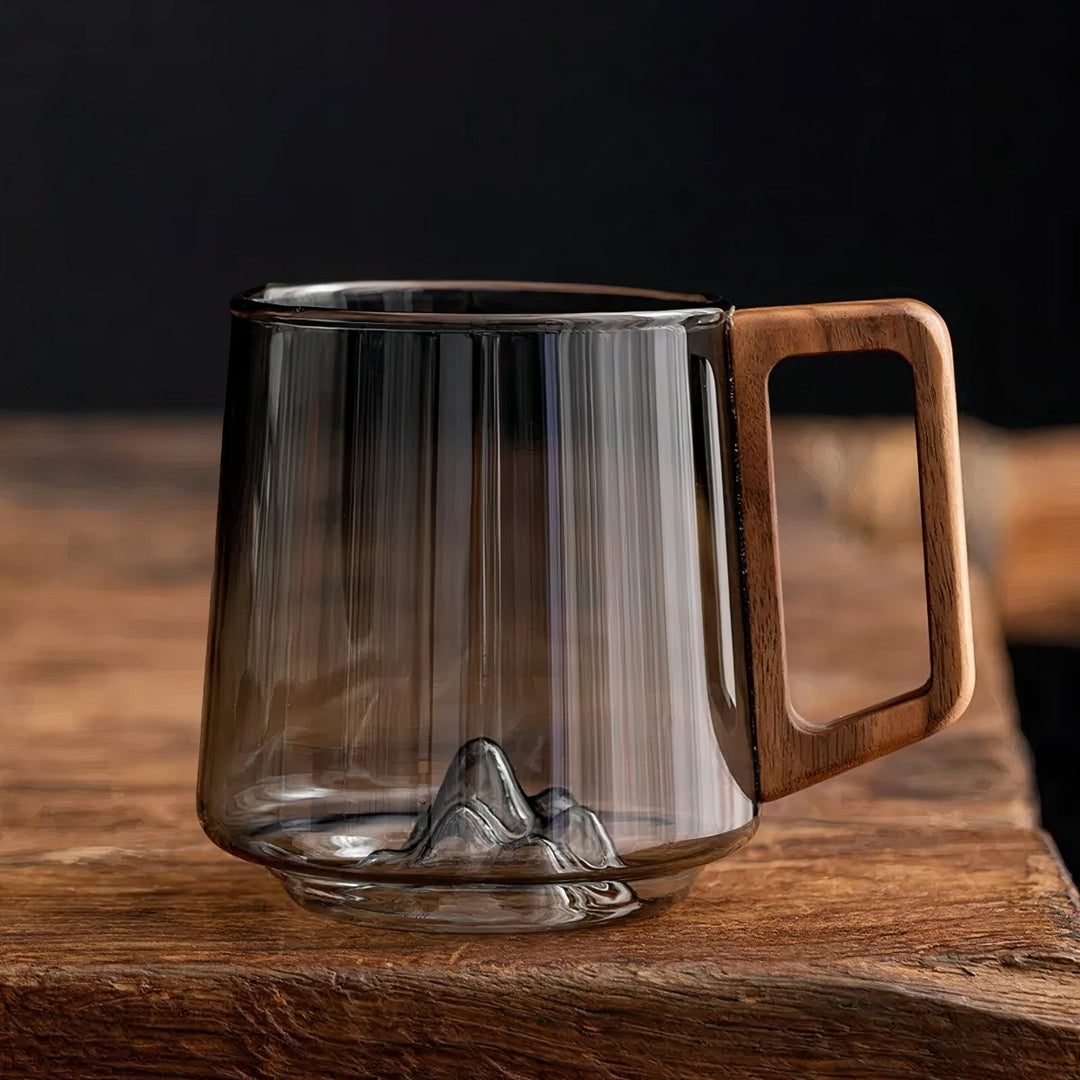 Elegant slanted coffee cups made of smoky glass with walnut wood handle - Mug - Smoked glass / Wooden handle - Oaksoho