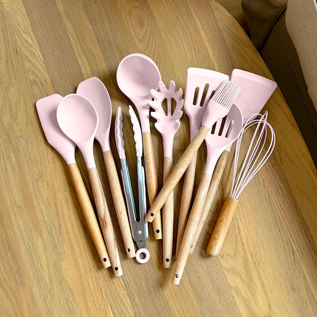 Kitchen Utensil Set with Wooden Handles - Cooking Utensils - Pink - Oaksoho