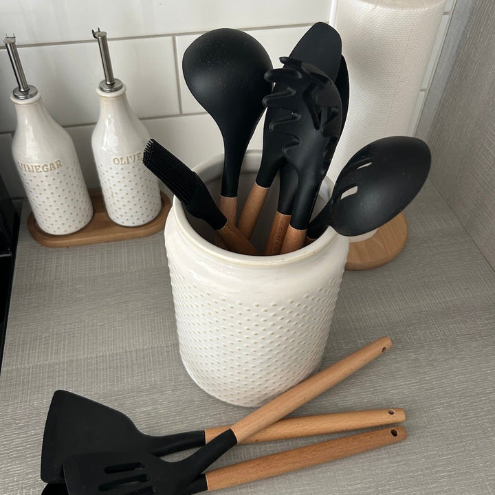 Kitchen Utensil Set with Wooden Handles - Cooking Utensils - Pink - Oaksoho