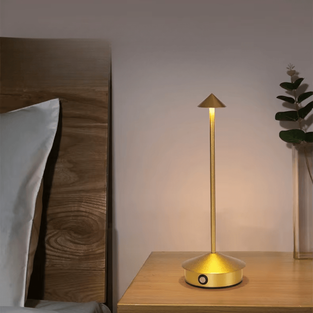 LED Desk Lamp for Desk and Nightstand - Table Lamps - Gold - Oaksoho