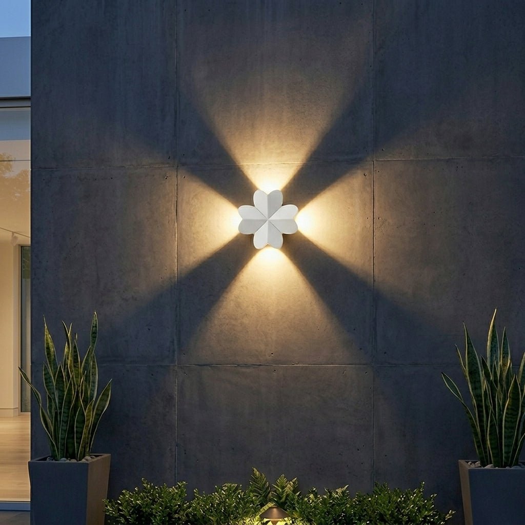 LED Outdoor Wall Light in Decorative Form - Wall Light - Black - Oaksoho