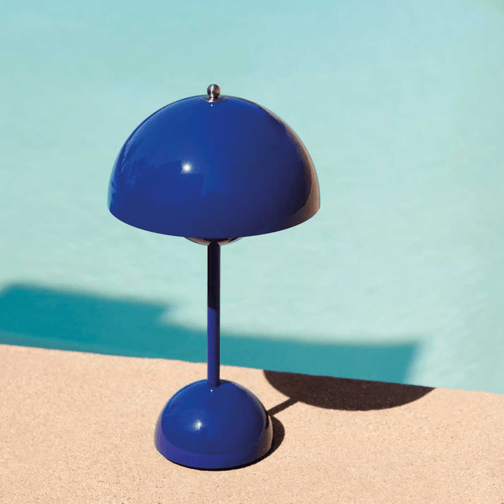 LED Table Lamp in Modern Arch Design - Tischlampen - Light Red - Oaksoho