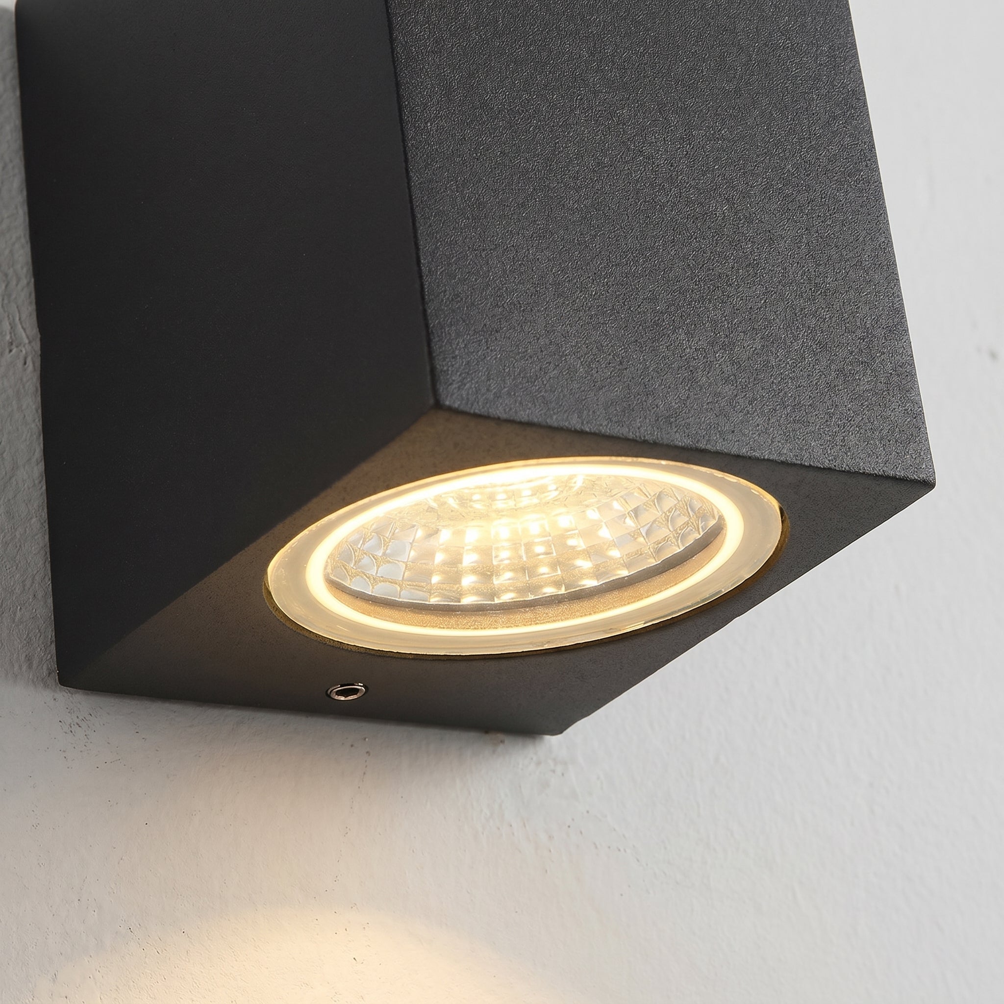 Minimalistic LED Wall Light for Outdoor Use - Wall Light - Up&Down - Oaksoho