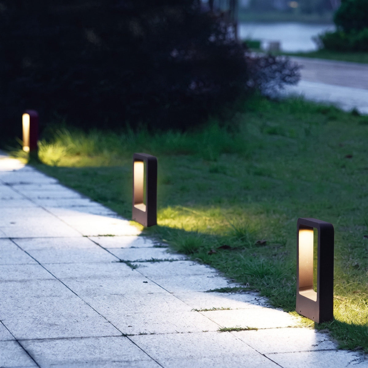 Modern Bollard Pathway Light Outdoor Garden Post Lamp - Landscape Pathway Lighting - 30 cm - Oak Soho