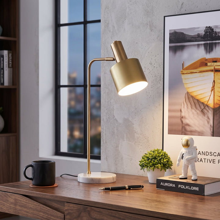 Modern Golden Desk Lamp with Adjustable Shade - Table Lamp - Gold shade - Oaksoho
