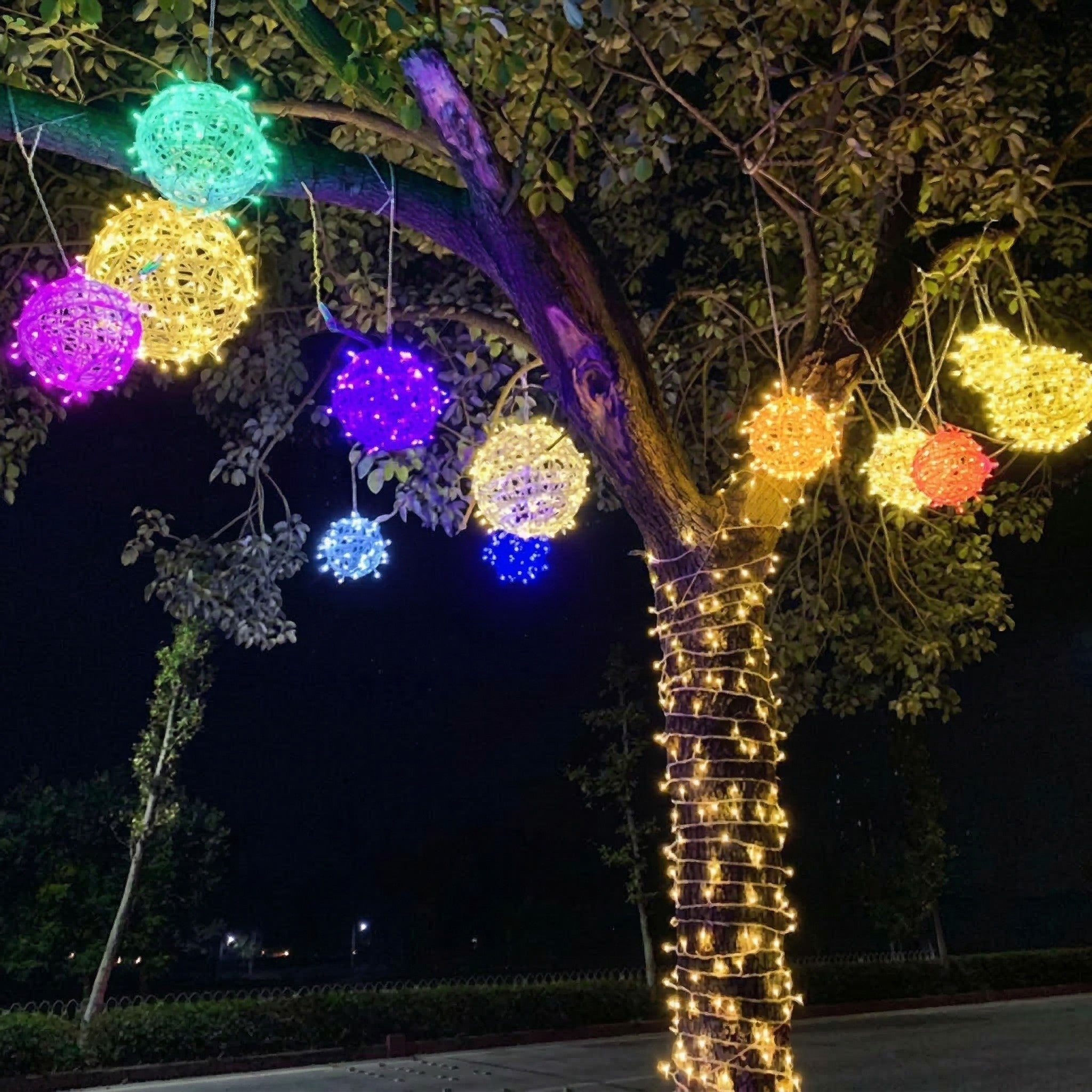 Modern LED Light Balls for Atmospheric Indoor and Outdoor Areas - LED Light Balls - Red - Oaksoho