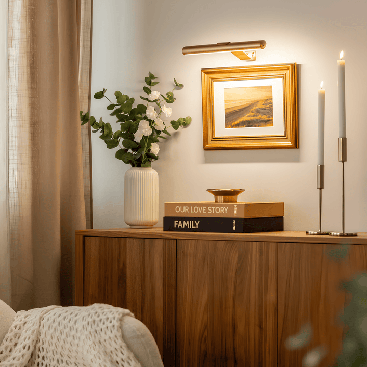 Modern Linear LED Wall - Mounted Gallery Light - Wall Light - Gold - Oaksoho